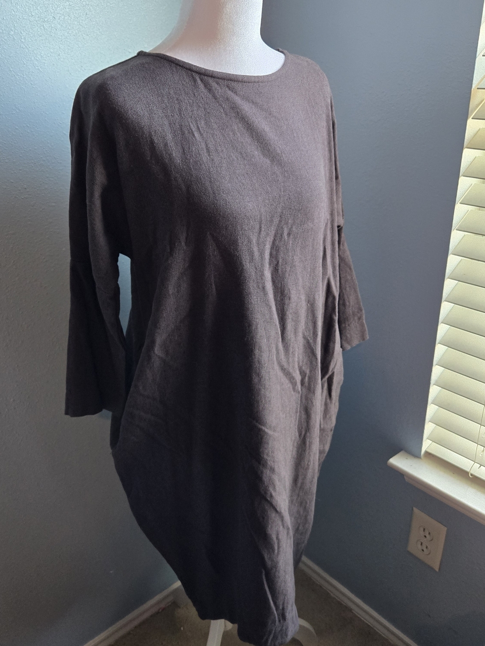 Relaxed Scoop Neck Tunic Dress in Gray